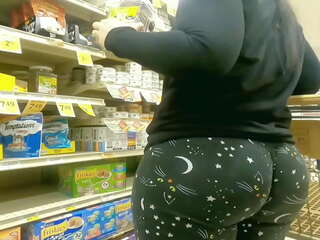 Mom lemak bokong wedgie at store