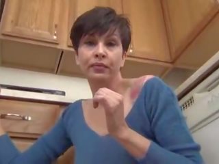 Stap mam onderwijs seks video- naar haar zoon