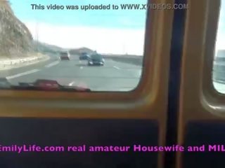 Livecam daripada yang amatur milf housewifes kereta emily