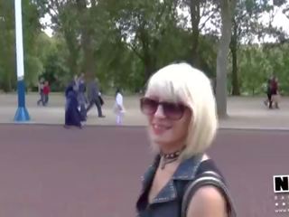 Nora di london - kecondongan memperlihatkan kecakapannya di london <span class=duration>- 29 min</span>